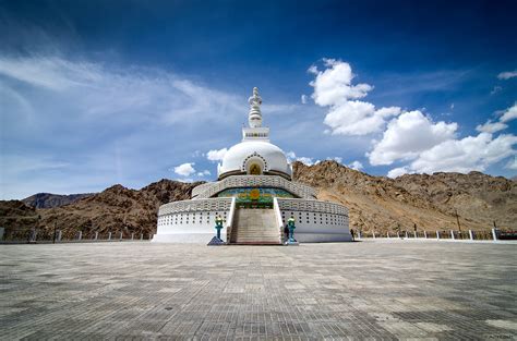 Shanti Stupa | Shanti Stupa is a Buddhist white-domed stupa … | Flickr