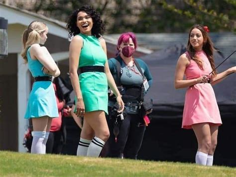 CW reveals official first look from live-action Powerpuff Girls series ...