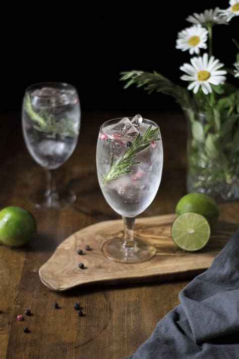 How to Make the Perfect Gin and Tonic - Moody Mixologist