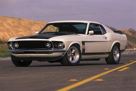 8 Great Ford Mustang Boss 302 Colors