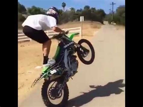 Off-Road Bike Racer Stunts - YouTube