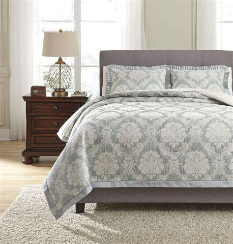 Joisse Sage King Comforter Set from Ashley | Coleman Furniture