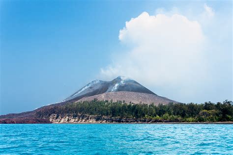 The Pacific Ring of Fire: top 10 dangerous volcanoes