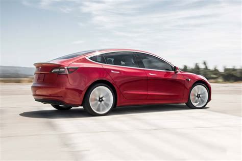 2020 Tesla Model 3 Pictures - 99 Photos | Edmunds