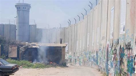 West Bank Barrier - Photos Of The Wall Between Israel And Palestine