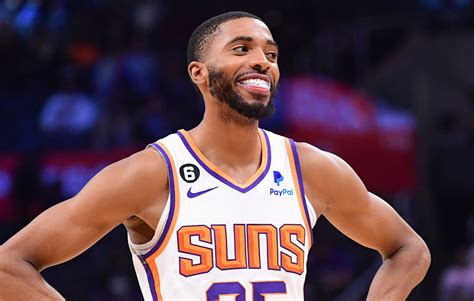 Q&A: Suns’ Mikal Bridges talks toughest 1-on-1 matchups and 'Ironman ...