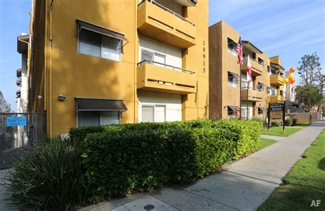 Bluffside Terrace Apartments - Studio City, CA | Apartment Finder