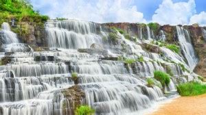 Top 5 spectacular waterfalls in Lam Dong Province