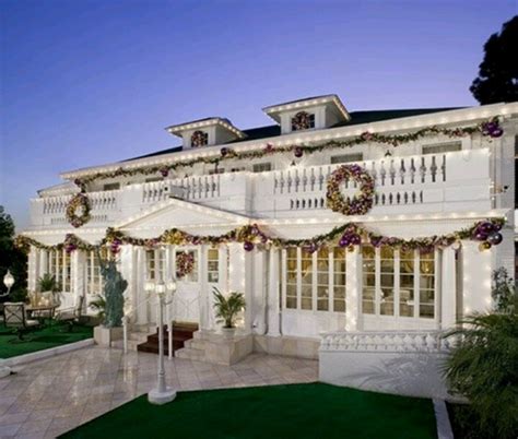 Anaheim White House | ~CHRISTMAS~ | Pinterest