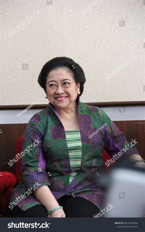 Megawati Soekarnoputri Fifth President Indonesia Who Stock Photo 2010557834 | Shutterstock