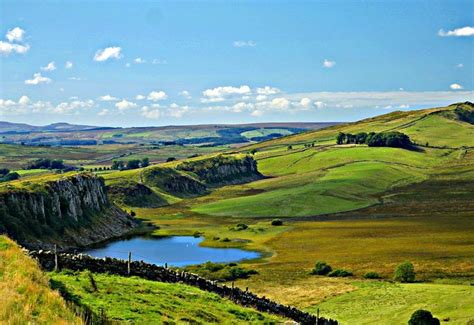 Steel Rigg and Crag Lough Walk • Northumberland National Park