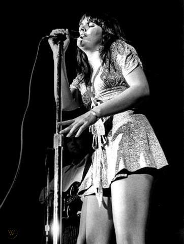 Linda Ronstadt Outfits