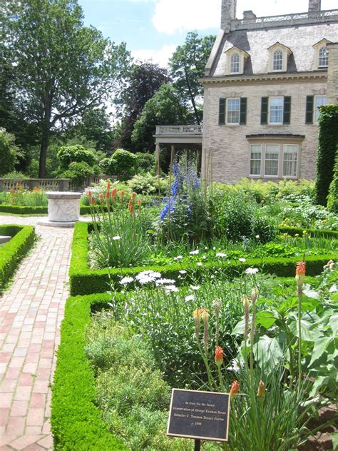 A God Filled Life: George Eastman House and Gardens...