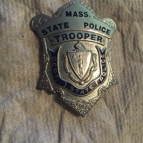 Collectors-Badges Auctions - Massachusetts State Police Trooper Badge