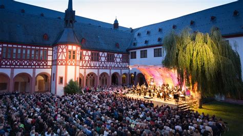 Nachrichten zum Thema 30 Jahre Rheingau Musik Festival | hessenschau.de