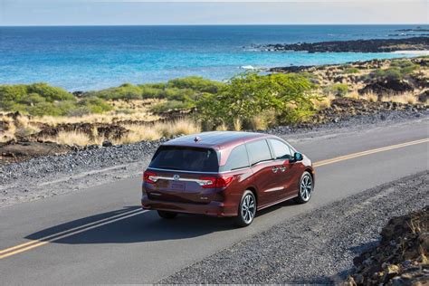 2019 Honda Odyssey Review - CarsDirect