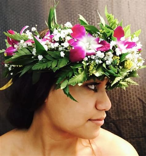 Haku (Head) Lei | Hawaiian flower crown, Flower crown, Hawaiian flowers