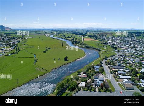 Mataura River, Gore, Southland, South Island, New Zealand - drone aerial Stock Photo - Alamy