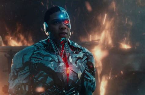 Zack Snyder: Cyborg Story "The Heart" of Justice League