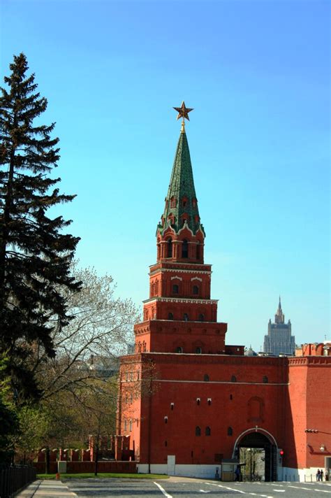 Tower In Kremlin Wall Free Stock Photo - Public Domain Pictures