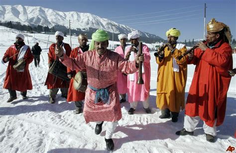 Kashmir Culture and Tradition - Cultural Heritage of Kashmir