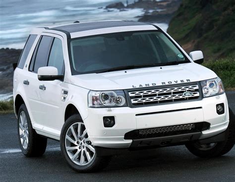 Land Rover Freelander 2 Photos and Specs. Photo: Land Rover Freelander ...