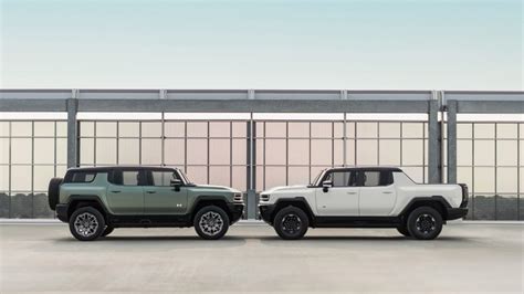 GMC's New Package turns 2023 HUMMER EV and 2024 HUMMER EV SUV into Off-Roading Titans | Torque News