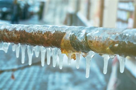 Do Frozen Pipes Always Burst? - Home Warranty Benefits to Real Estate Agents