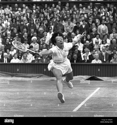 Billie jean king in action at wimbledon hi-res stock photography and images - Alamy