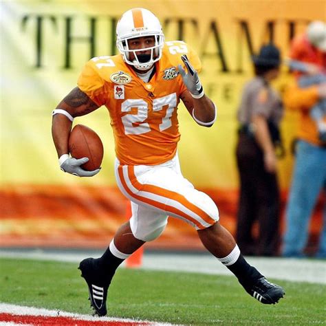 Arian Foster says he took benefits while playing for Tennessee Volunteers