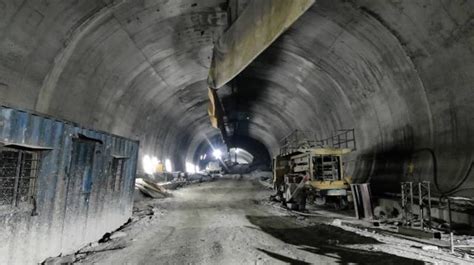 Uttarakhand tunnel collapse rescue: BRO begins building roads for passage of rescue ops machines