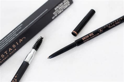 ANASTASIA BROW WIZ AND PERFECT BROW PENCIL REVIEW