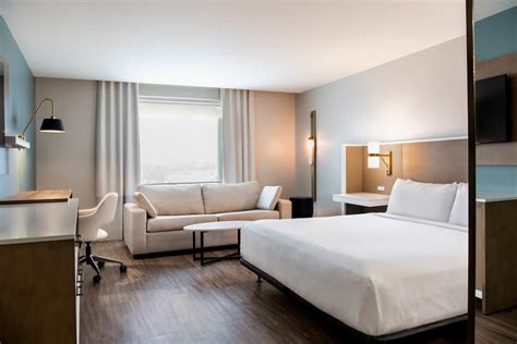 Wyndham Garden Winnipeg Airport | Winnipeg, MB Hotels