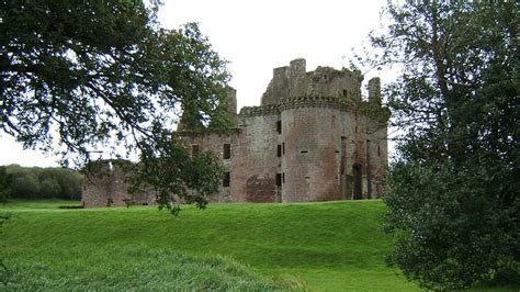 HD wallpaper: caerlaverock castle | Wallpaper Flare