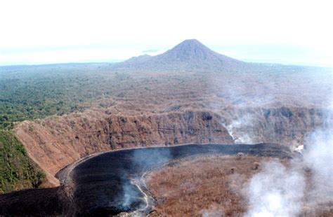 Global Volcanism Program | Lolo