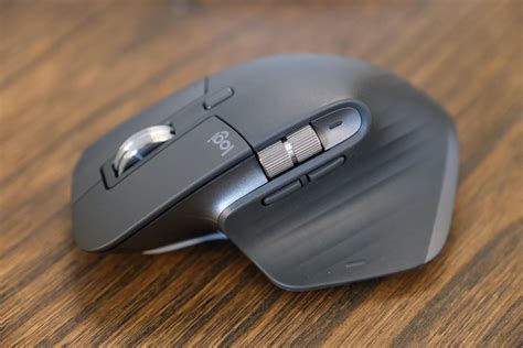 Logitech MX Master 3 Vs MX Master: What is the Difference? - Logitech MX Master 3 Vs MX Master ...