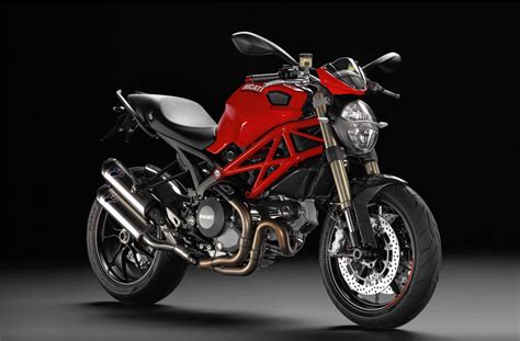 The Ultimate Air-cooled Monster: Ducati Monster 1100 EVO