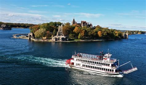 Fall Foliage Cruises in New York State