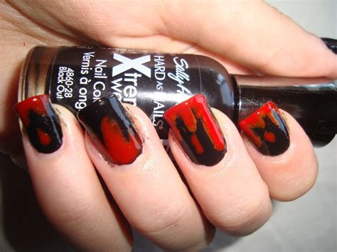 Scribbling With Polish: Bloody nails