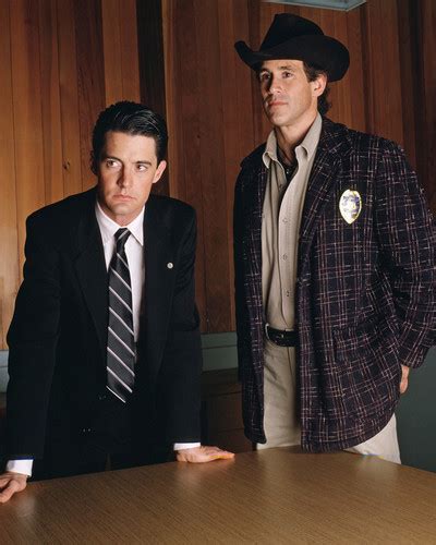 Kyle MacLachlan Twin Peaks Posters and Photos 298321 | Movie Store