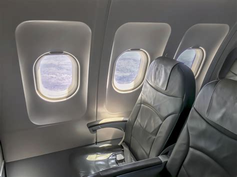 What Is Bulkhead Seating on an Airplane?