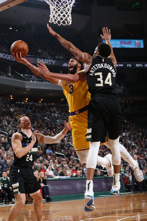 Photos: Lakers vs Bucks (12/19/2019) Photo Gallery | NBA.com