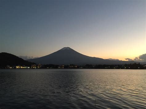 Fuji-san at sunrise. : r/japanpics