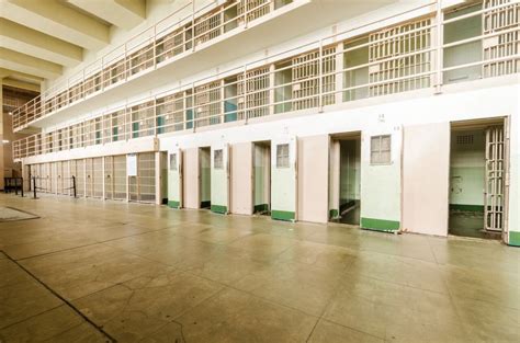 With fewer inmates (and officers), Michigan closes another prison ...