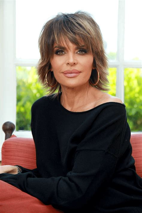 Lisa Rinna Sued For $1.2M By Paparazzi Agency For Stealing & Sharing Photos of Herself!