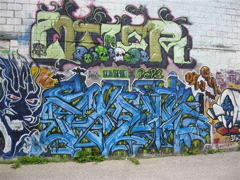 MelikTravelLog: Detroit Graffiti