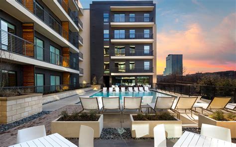 Living in Uptown Dallas: The New Knox Heights Luxury Apartments