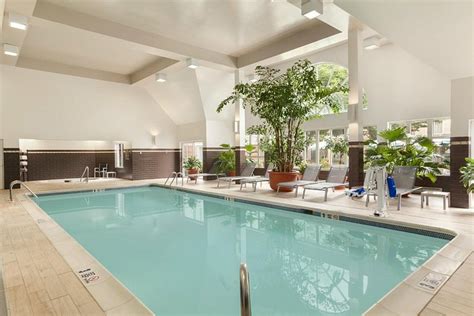 Hilton Garden Inn Lancaster Pool: Pictures & Reviews - Tripadvisor