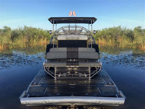 private everglades airboat tours - Airboat In Everglades