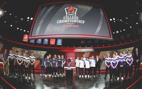 What it's like to go to college on an esports scholarship | PC Gamer